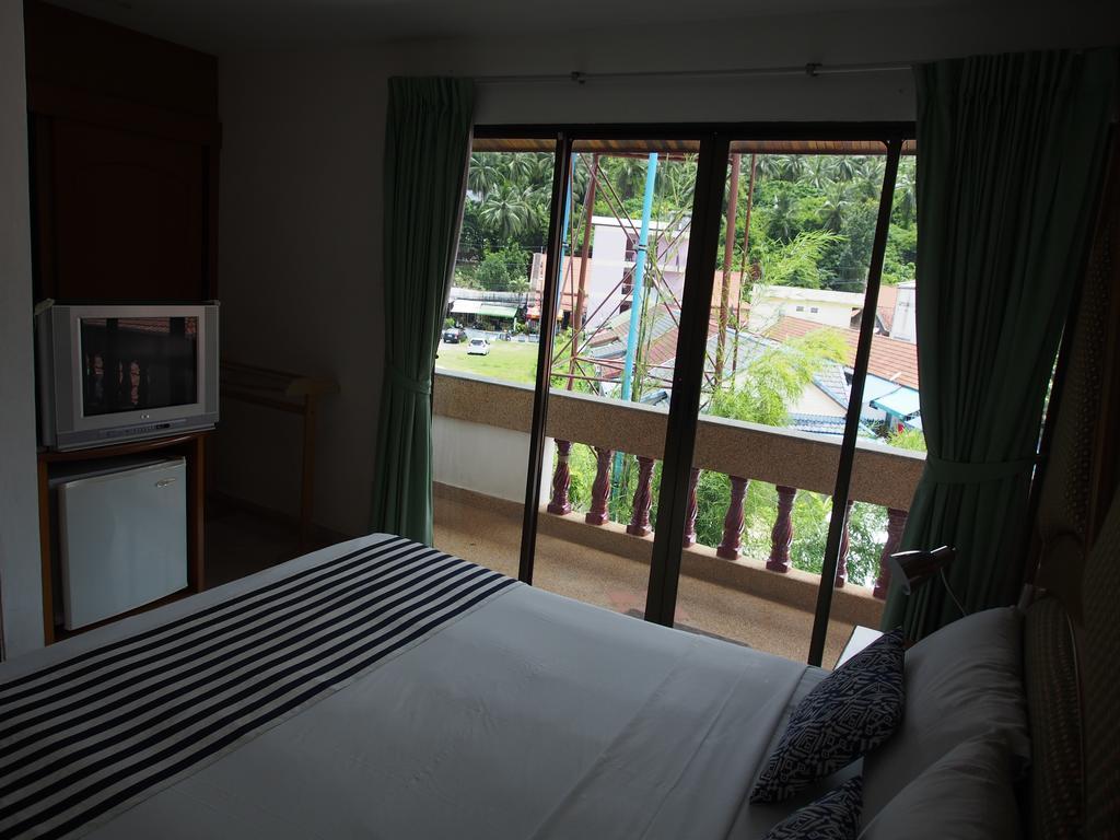 Waree'S Guesthouse Kata pláž Exteriér fotografie