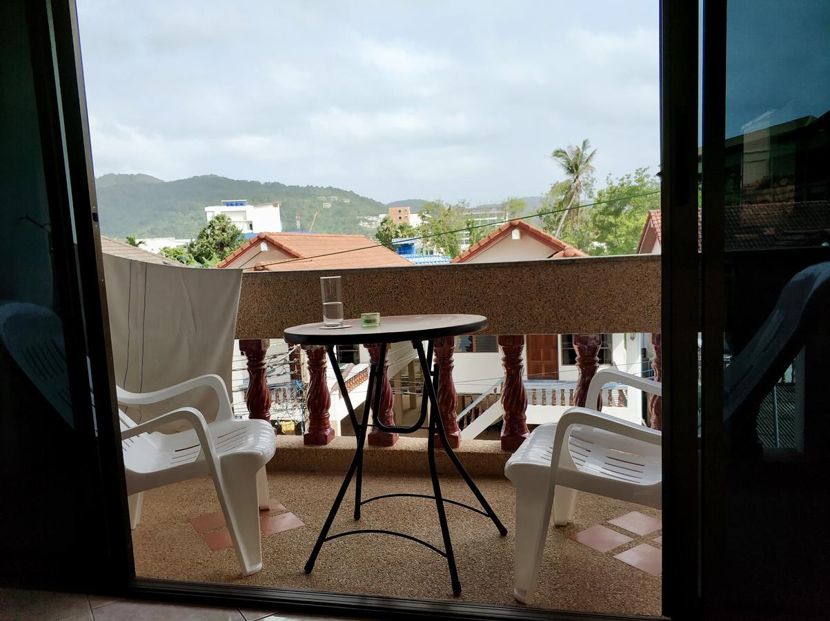 Waree'S Guesthouse Kata pláž Exteriér fotografie