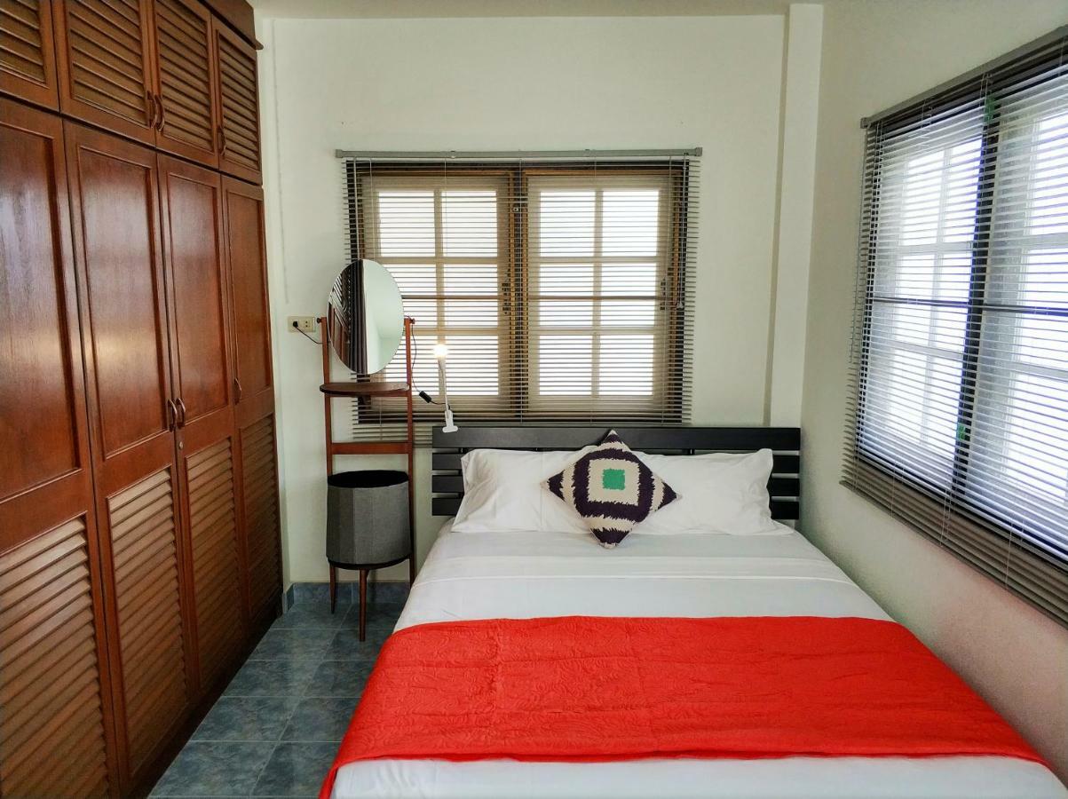 Waree'S Guesthouse Kata pláž Exteriér fotografie