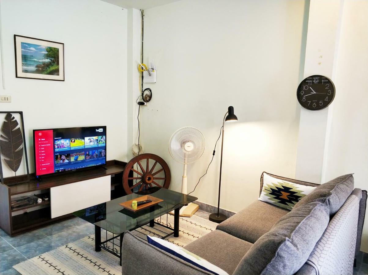 Waree'S Guesthouse Kata pláž Exteriér fotografie
